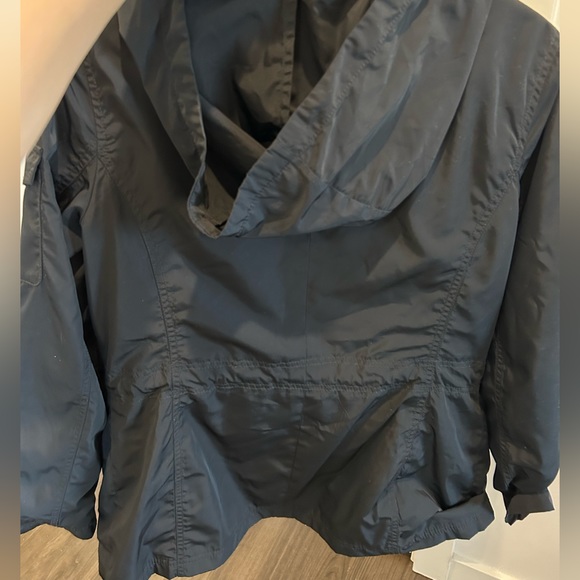 Vince Camuto Rain Jacket - Picture 6 of 6